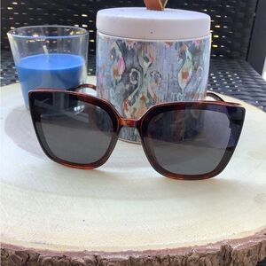 Tortoise Shell Square Sunglasses